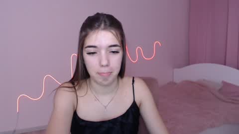 Olivia online show from 12/25/24, 07:13