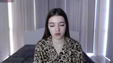 Olivia online show from 01/05/25, 02:30