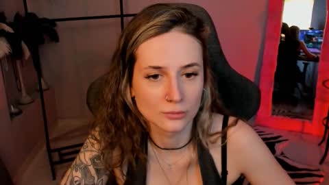 Liv online show from 11/17/25, 09:59