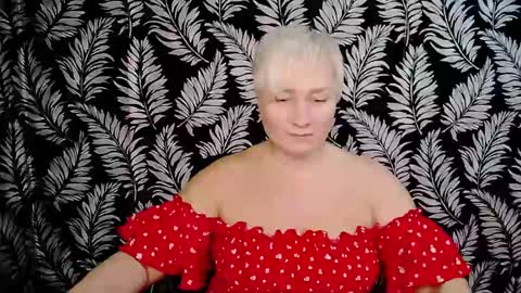 Snapshot of oliviaoskar_ chatting on 12/09/24, 12:19 Kelly online show from 12/09/24, 12:19