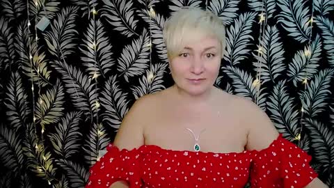 Snapshot of oliviaoskar_ chatting on 01/23/25, 03:11 Kelly online show from 01/23/25, 03:11