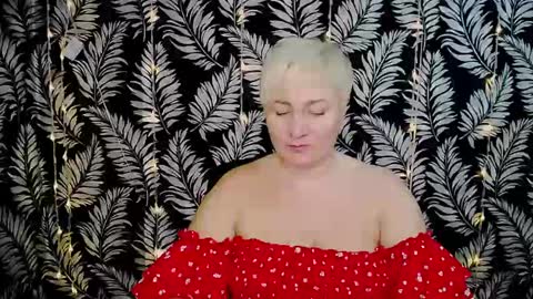 Snapshot of oliviaoskar_ chatting on 01/31/25, 12:18 Kelly online show from 01/31/25, 12:18