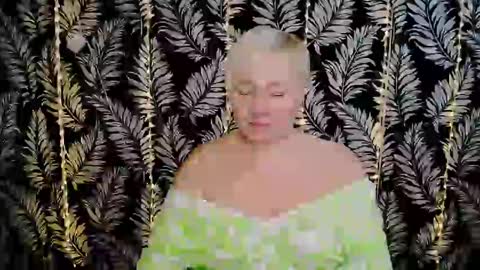 Snapshot of oliviaoskar_ chatting on 02/24/25, 12:16 Kelly online show from 02/24/25, 12:16