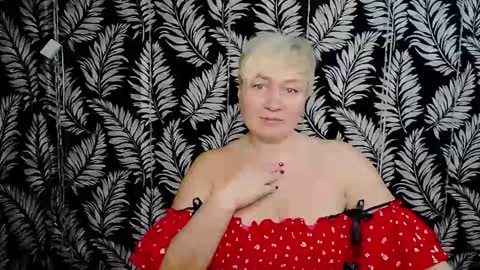 Snapshot of oliviaoskar_ chatting on 02/27/25, 12:34 Kelly online show from 02/27/25, 12:34