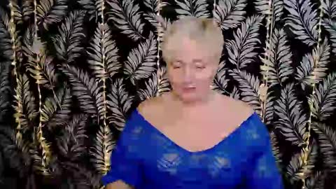Snapshot of oliviaoskar_ chatting on 03/07/25, 12:23 Kelly online show from 03/07/25, 12:23