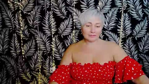 Snapshot of oliviaoskar_ chatting on 10/23/25, 11:31 Kelly online show from 10/23/25, 11:31