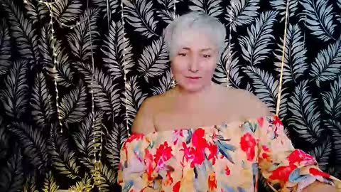 Kelly online show from 11/17/25, 01:50