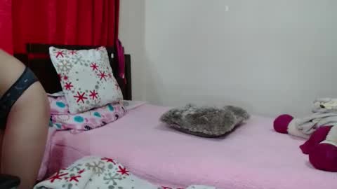 Snapshot of oliviapetit chatting on 01/09/26, 10:22 Olivia online show from 01/09/26, 10:22