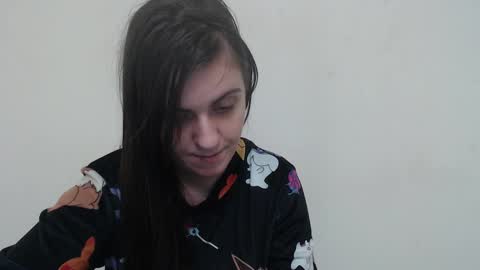 Snapshot of oliviasager chatting on 03/09/25, 06:50 Mistress Olivia online show from 03/09/25, 06:50