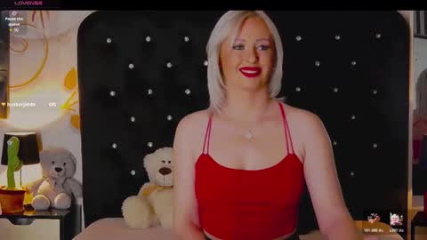 Olivia online show from 12/20/25, 10:28