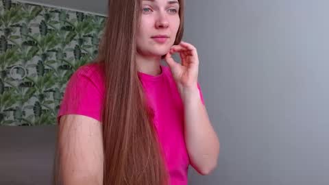 Olivia online show from 09/30/25, 04:39