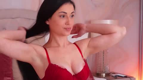 OliviaSway online show from 12/15/25, 01:59