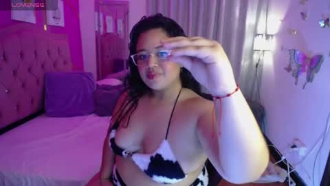 oliviia_cute online show from 10/09/25, 04:10