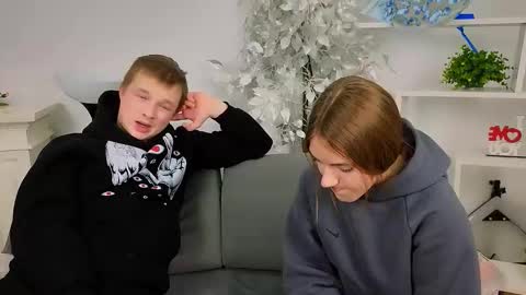 Olli and Stiw online show from 11/26/25, 07:20