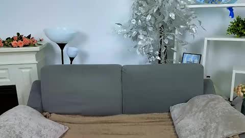 Olli and Stiw online show from 12/14/25, 08:30