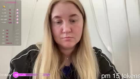 OllyDoll online show from 12/22/24, 09:11