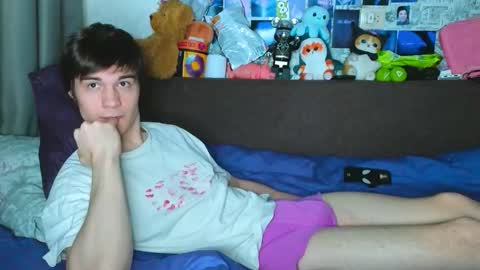 Tony online show from 10/08/25, 09:23