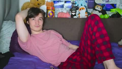 Tony online show from 10/28/25, 09:17