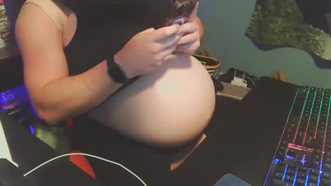 Snapshot of olorlando321 chatting on 11/03/25, 11:15 Dani Pregna online show from 11/03/25, 11:15