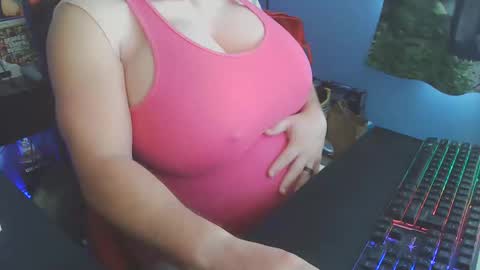 Snapshot of olorlando321 chatting on 03/04/26, 02:45 Dani Pregna online show from 03/04/26, 02:45