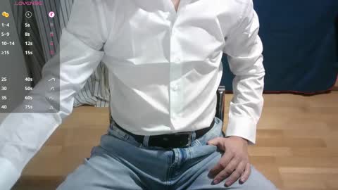 Snapshot of omar87ram chatting on 02/21/25, 11:01 Omar online show from 02/21/25, 11:01