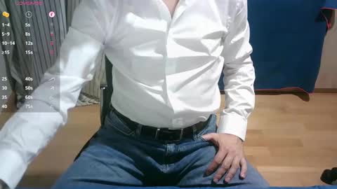 Snapshot of omar87ram chatting on 12/20/25, 08:49 Omar online show from 12/20/25, 08:49