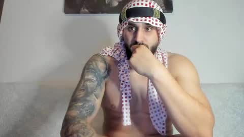 Snapshot of omar_xoxo chatting on 09/23/25, 08:56 Omar online show from 09/23/25, 08:56