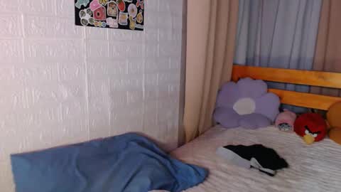 Angel online show from 05/07/26, 11:54