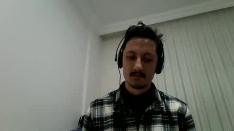 Snapshot of omercock1 chatting on 12/28/24, 06:18 omy pm me online show from 12/28/24, 06:18