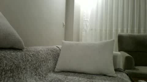 Snapshot of omercock1 chatting on 09/26/25, 11:09 omy pm me online show from 09/26/25, 11:09