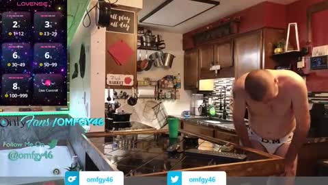 Snapshot of omfgy chatting on 01/01/25, 11:29 Norm online show from 01/01/25, 11:29