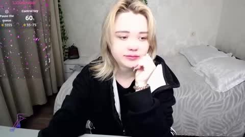 Snapshot of omg_itsperfect chatting on 01/09/26, 06:16 Fina online show from 01/09/26, 06:16