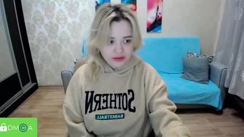 Snapshot of omg_itsperfect chatting on 04/03/26, 09:02 Fina online show from 04/03/26, 09:02