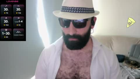 ona nisme online show from 05/25/26, 04:02