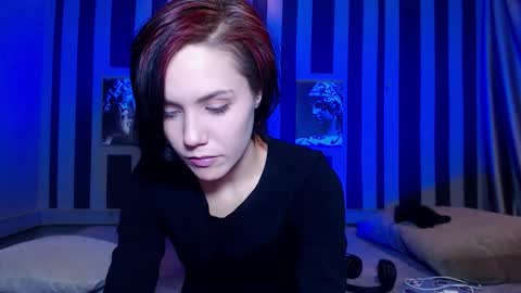 onaloon online show from 11/17/25, 03:56