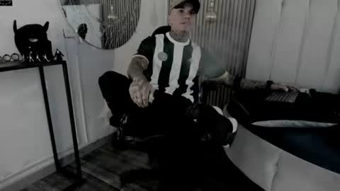     ... online show from 06/25/26, 07:51