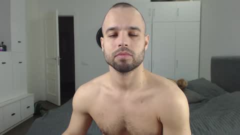 onebestlover online show from 02/14/25, 09:13