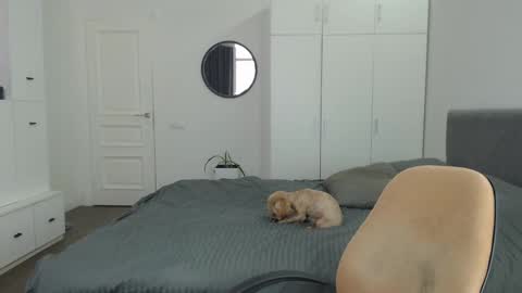 onebestlover online show from 02/16/25, 10:32