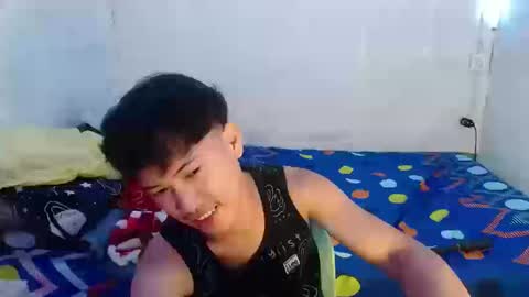 Snapshot of onebigloadxxx chatting on 12/17/25, 06:14 Wyn Will serve you and be your slave online show from 12/17/25, 06:14