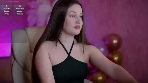 L A Y A online show from 02/16/25, 08:00