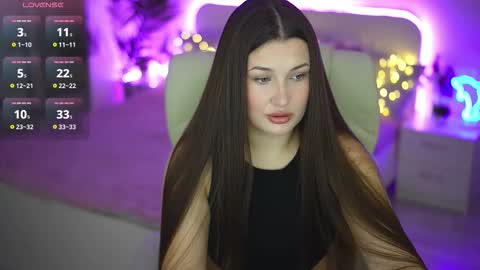 L A Y A online show from 09/15/25, 07:08