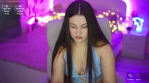 L A Y A online show from 10/06/25, 08:12