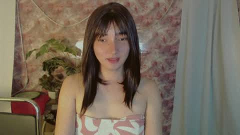 Snapshot of onelesslonelygirl69 chatting on 06/18/26, 07:30 KLIER online show from 06/18/26, 07:30