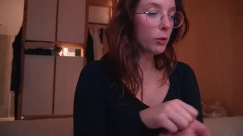 Snapshot of onelittlemermaid chatting on 01/19/25, 07:15 Ariel online show from 01/19/25, 07:15