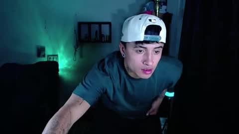 Snapshot of onemore_cum chatting on 01/13/26, 08:30 YIN MIGUEL online show from 01/13/26, 08:30