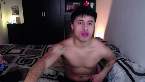 Snapshot of onemore_cum chatting on 02/19/26, 02:24 YIN MIGUEL online show from 02/19/26, 02:24