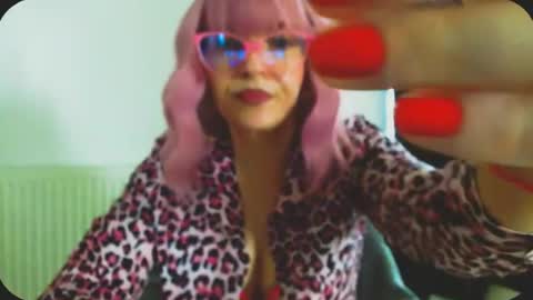 Snapshot of onemoreblonde chatting on 06/05/26, 11:05 Nicol online show from 06/05/26, 11:05