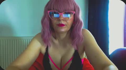 Snapshot of onemoreblonde chatting on 06/21/26, 11:13 Nicol online show from 06/21/26, 11:13