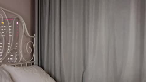 Snapshot of onemoreecall chatting on 03/12/25, 01:08 Lexi online show from 03/12/25, 01:08