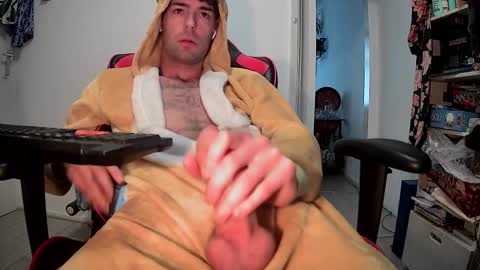 onesieboyx online show from 10/14/25, 02:18